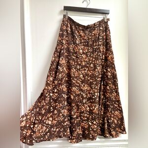 Beautiful! Jones NY 🤎 BROWN BATIK Silk Maxi Skirt size 8 Fall 2025